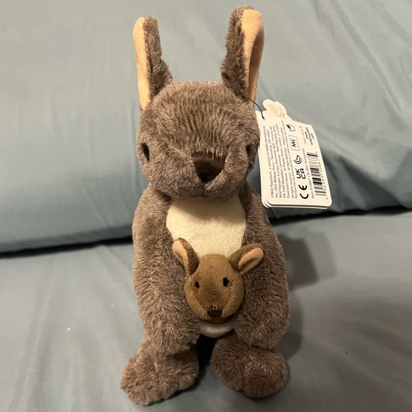 Kangaroo with Joey Plush 🦘 - Picture 12 of 12